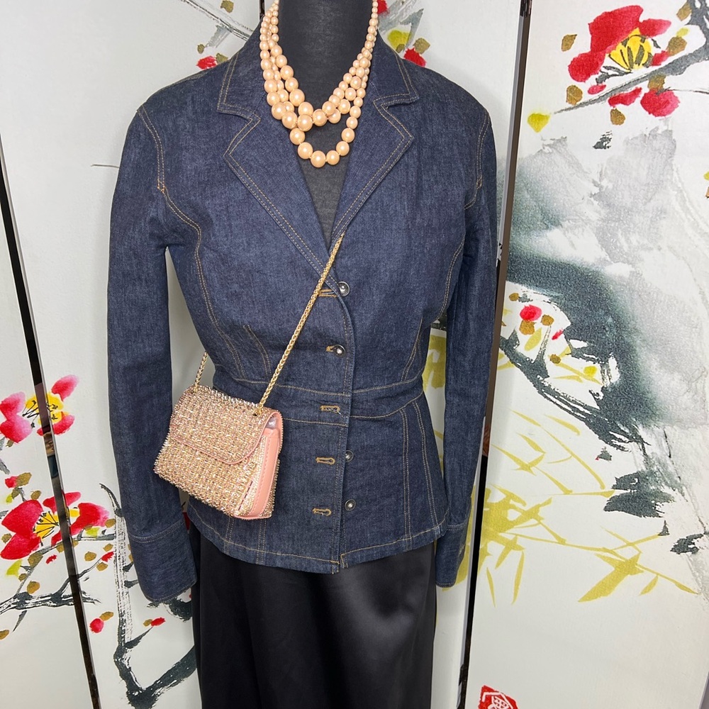 DKNY Denim Blazer 5-Button Single Breasted Jacket.